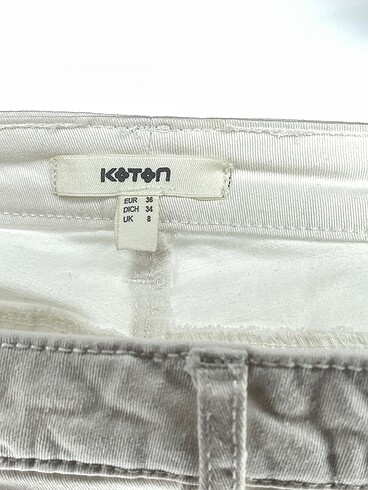 36 Beden beyaz Renk Koton Jean / Kot Şort %70 İndirimli.