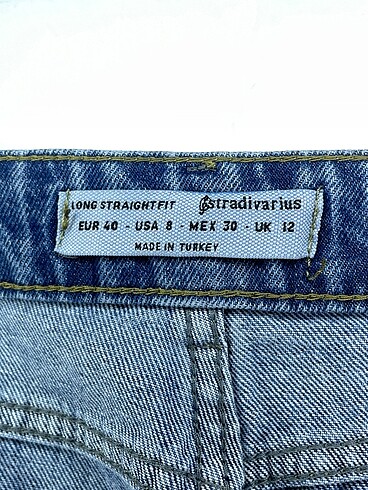 40 Beden mavi Renk Stradivarius Jean / Kot %70 İndirimli.