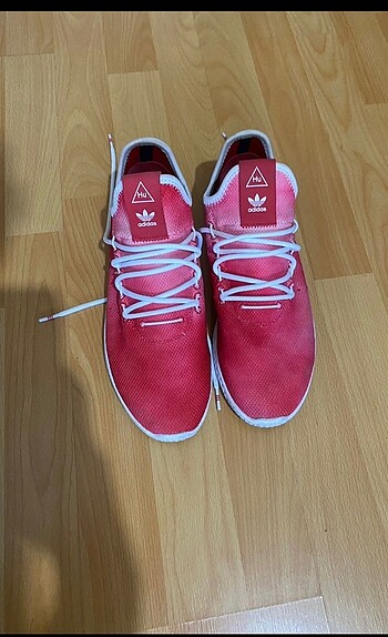 Adidas Pharell Williams