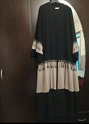 Zara Abaya