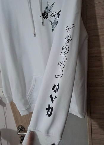 Beyaz Kapüşonlu Kadın Sweatshirt - Görsel 4