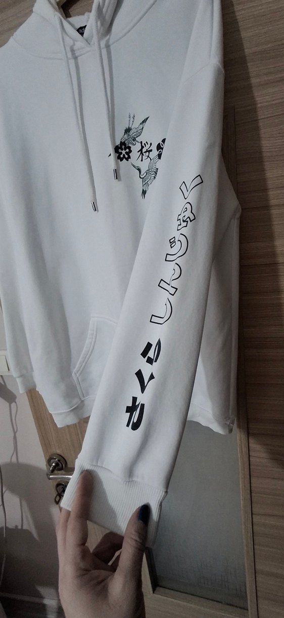 Beyaz Kapüşonlu Kadın Sweatshirt - Görsel 4