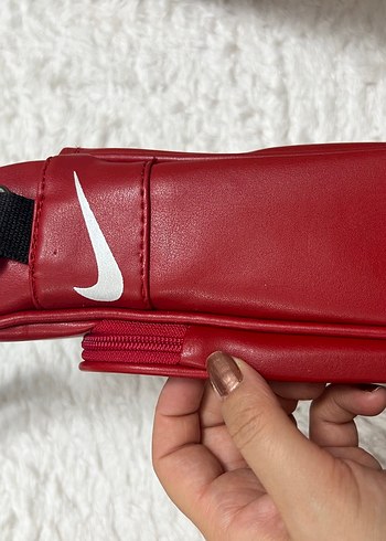 Kırmızı Fermuarlı  Kol Çantası - Görsel 3