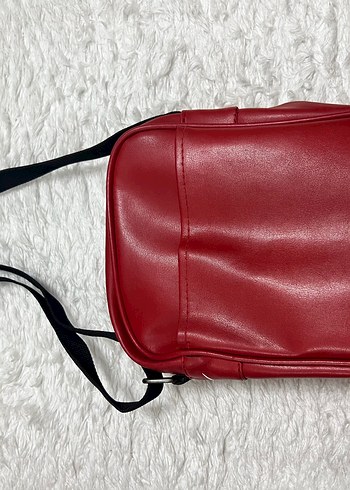 Kırmızı Fermuarlı  Kol Çantası - Görsel 2