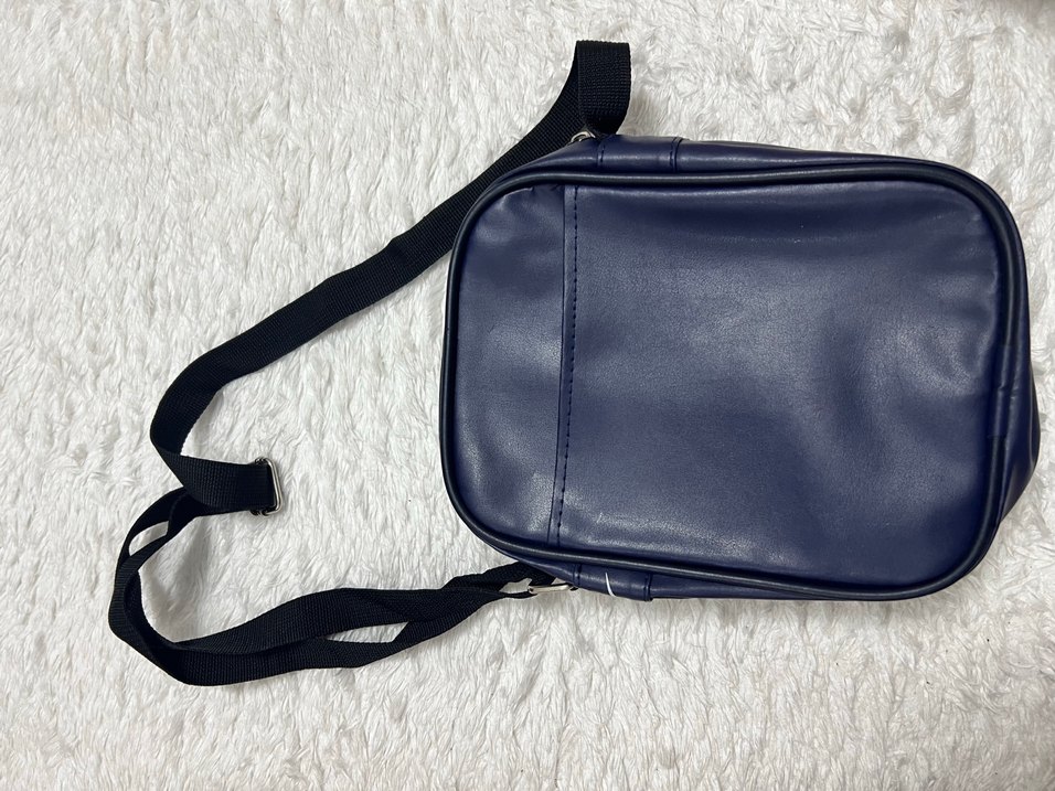 Lacivert Fermuarlı Kol Çantası - Görsel 3