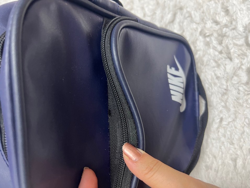 Lacivert Fermuarlı Kol Çantası - Görsel 5