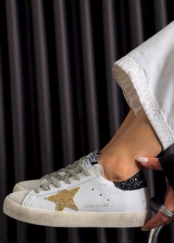 Golden Goose Deluxe Golden Goose Sneakers