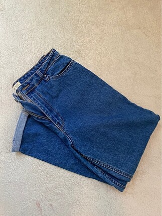 Mom jean bershka