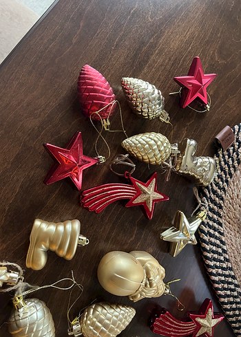 Kırmızı ve Altın Yılbaşı Süsleri Seti - Görsel 2