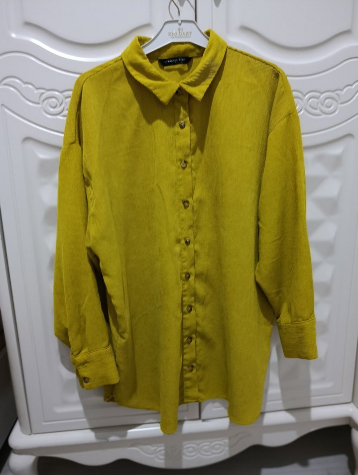 Sarı Düğmeli Keten Gömlek - Görsel 5