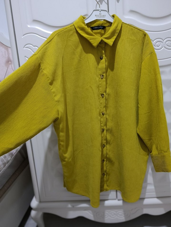 Sarı Düğmeli Keten Gömlek - Görsel 3