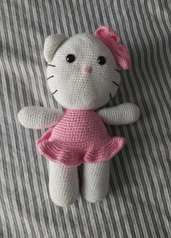 bebek amigurumi hello kity