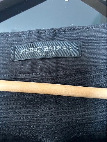 32 Beden Balmain 32 kot bedeni siyah dore