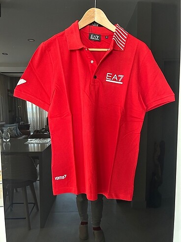 EA7 Armani M beden kırmızı Polo yaka tişört