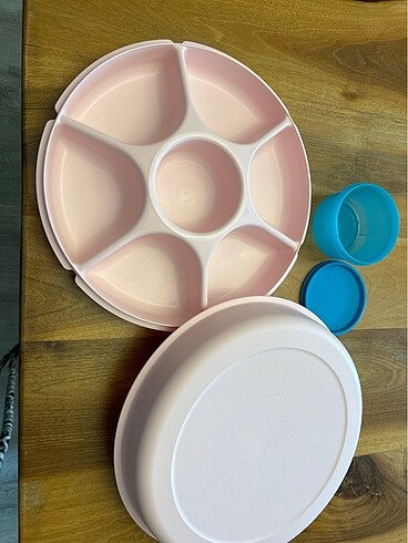 Tupperware kahvaltılık