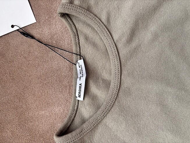 Bershka Tişört