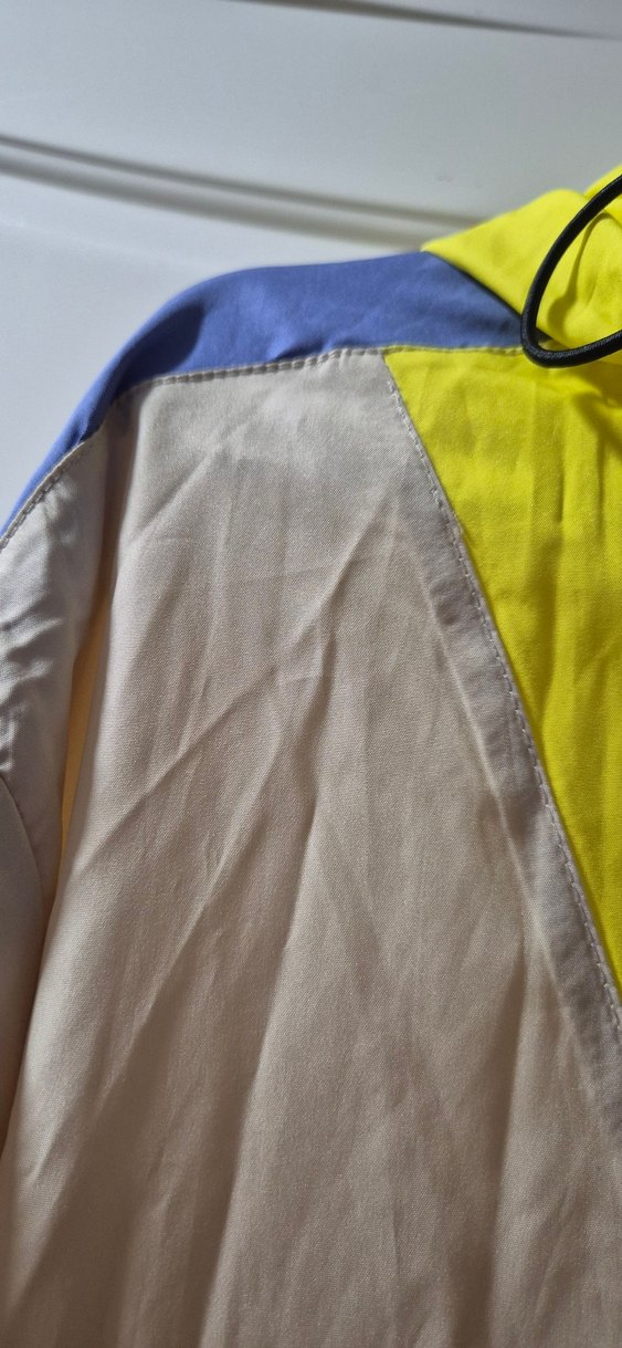 Uzun Beyaz Kadın Yağmurluk Yüksek Yaka - Görsel 5