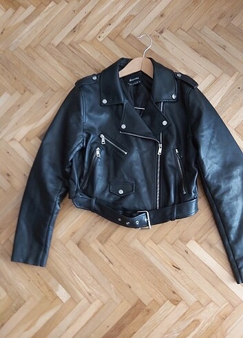 Stradivarius biker HEDİYEDİR VİNTAGE CEKET YANI