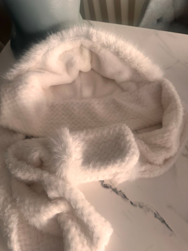 Lolita pınteres Peluş Kapüşonlu şapka sal — görsel 8/9
