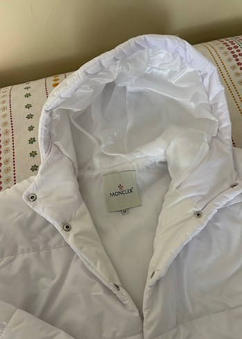 Moncler Kapüşonlu Kısa Mont