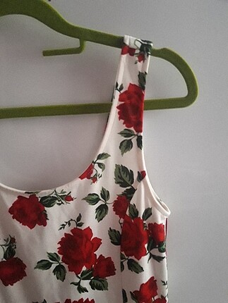 H&M Kırmızı güllü 