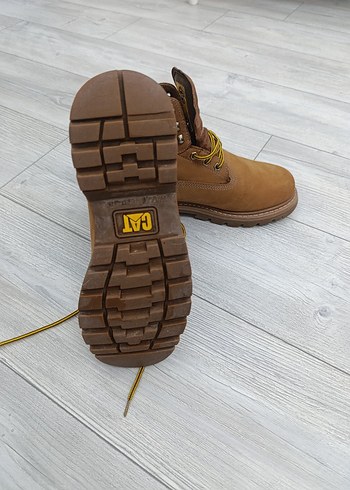 CAT Erkek Bot - Görsel 5