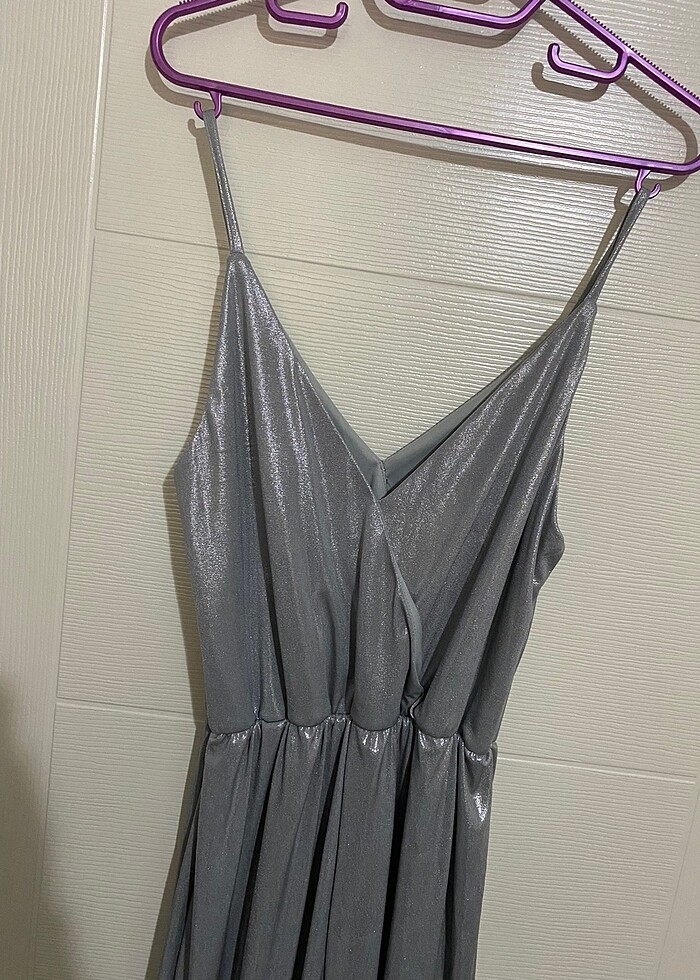 İnce Askılı Elbise - Görsel 3