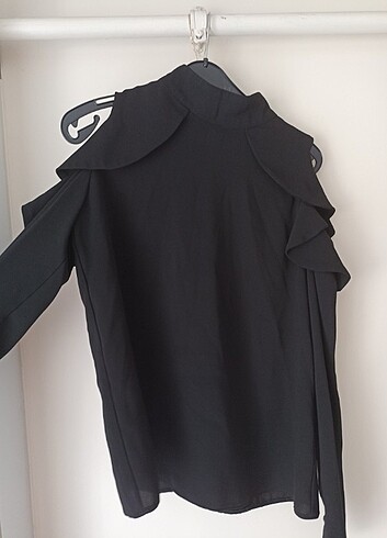 Omuzu açık bluz - Görsel 3