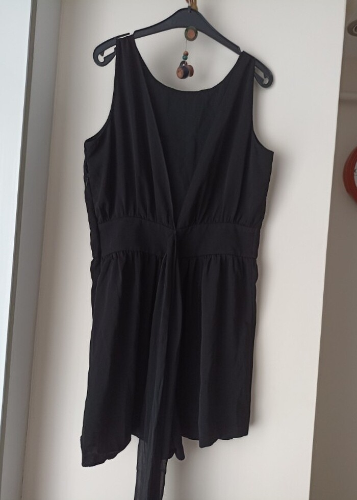 Sırt dekolteli tulum - Görsel 3