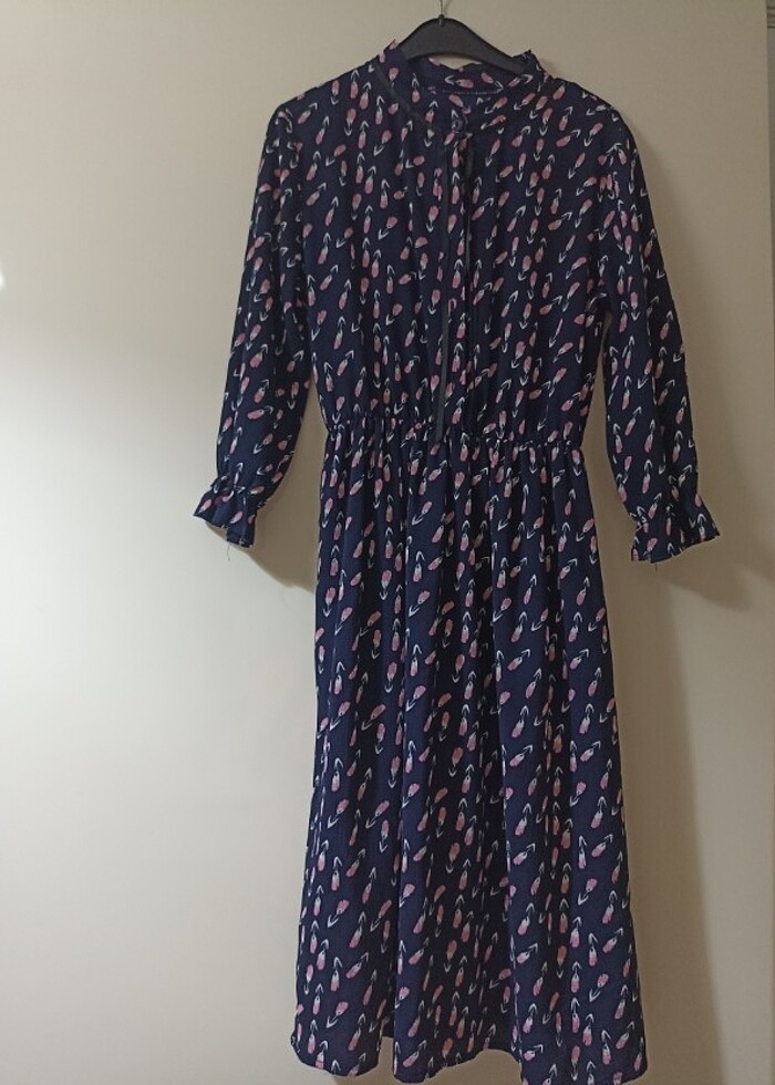 Beli lastikli elbise - Görsel 4