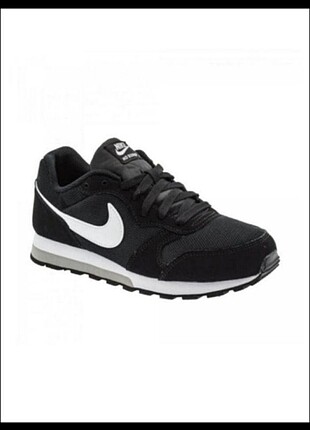 Nike md runner 2