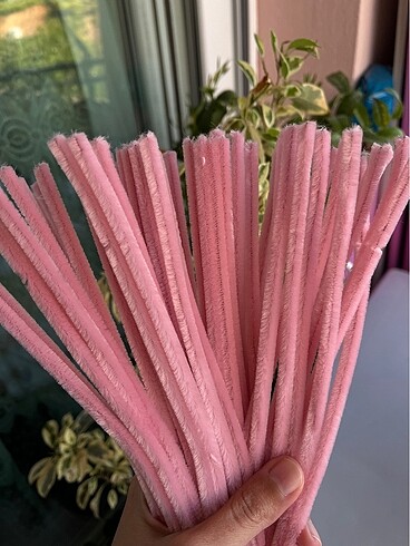 Pembe Yeşim Tüylü Tel Şönil