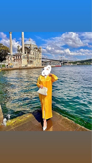 Elbise gömlek olarak da kullanılır