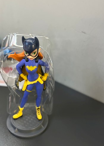 Beden Renk Sarı ve Mavi Batgirl Figürü