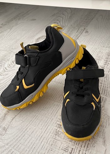 LC Waikiki Erkek Çocuk Spor Ayakkabı
