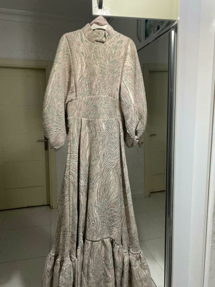 Beyaz Parlak Uzun Kollu Kadın Elbise - Görsel 3