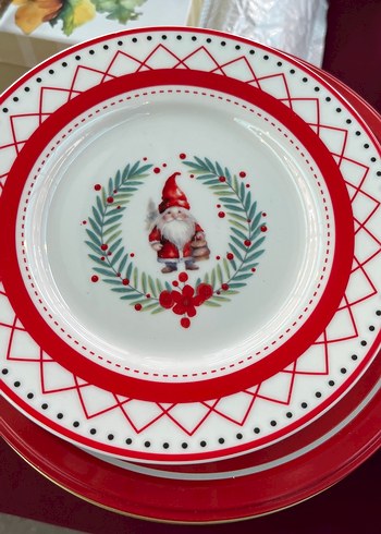 Noel Temalı Porselen Fincan ve Tabak Seti - Görsel 3