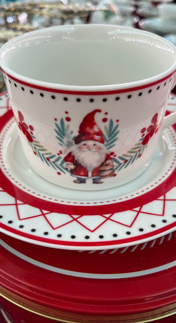 Noel Temalı Porselen Fincan ve Tabak Seti - Görsel 2