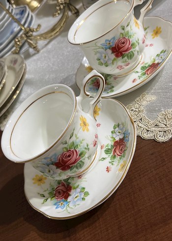 Pastel Desenli Beyaz Porselen Fincan Takımı - Görsel 3