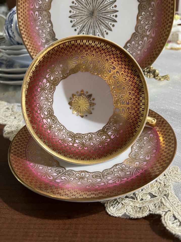 Bavaria,Parlak Altın Renkli Dekoratif Tabak ve Fincan Seti - Görsel 2