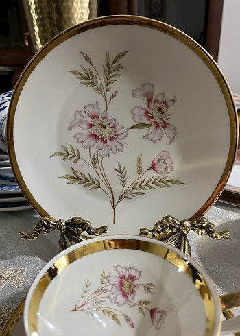 Bavaria,Altın Kenarlı Çiçek Desenli Beyaz Porselen Fincan Takımı - Görsel 5