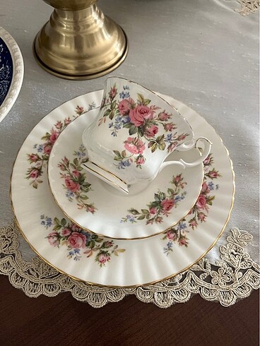 Royal Albert ,Moss Rose serisi