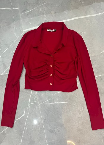 Kırmızı Düğmeli V Yaka Uzun Kollu Kadın Bluz - Görsel 3