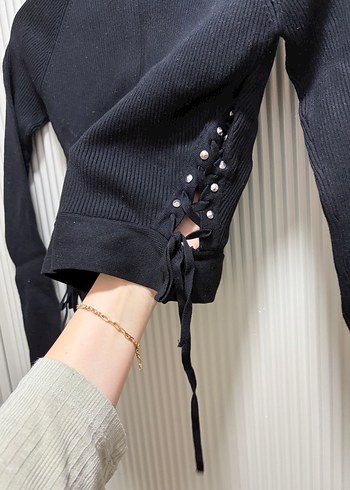 Zara siyah dekolteli crop - Görsel 2