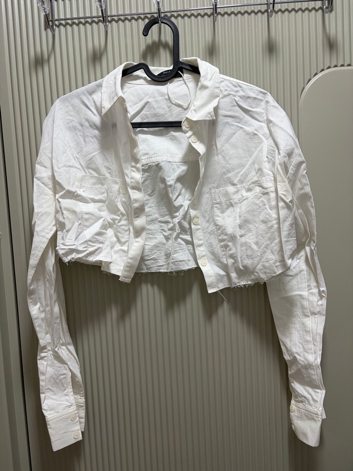 Düğmeli Beyaz Keten Uzun Kollu Gömlek - Görsel 2