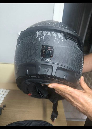 Ruroc Atlas 4.0 Jormungandr Metal Motosiklet kaskı
FİYAT 65.000 - Görsel 9
