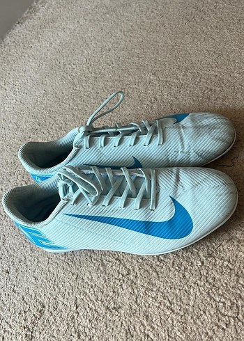 37 Beden Nike Erkek Mavi Bağcıklı Futbol Ayakkabısı