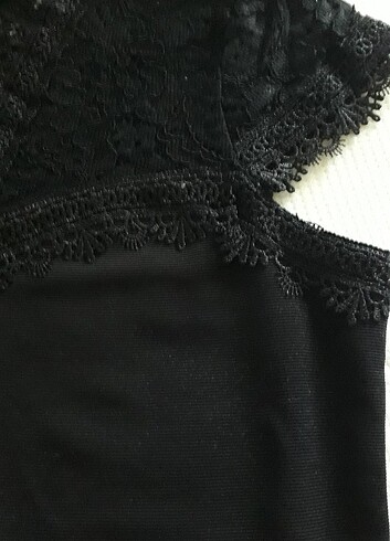 m Beden siyah Renk H&M küpürlü siyah bluz M beden