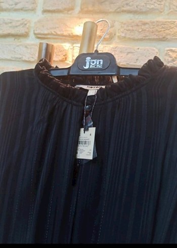 Siyah Piliseli Uzun Kollu Siyah Uzun Elbise - Görsel 2