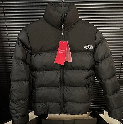 THE NORTH FACE